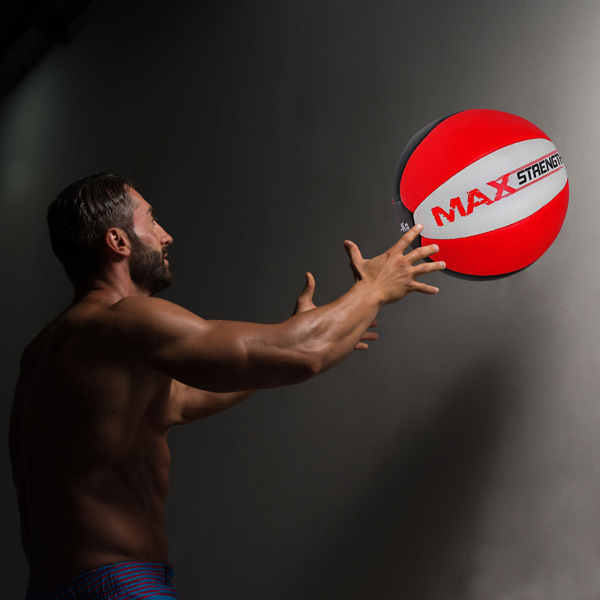 maxstrength fitness, maxstrength medicine ball, exercise ball uk, wall ball uk, fitness accessories uk
